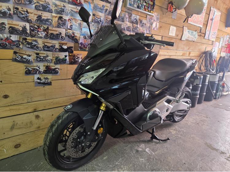 HONDA NSS FORZA 750 Garantie constructeur 