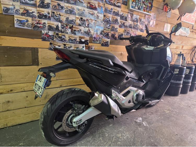HONDA NSS FORZA 750 Garantie constructeur 