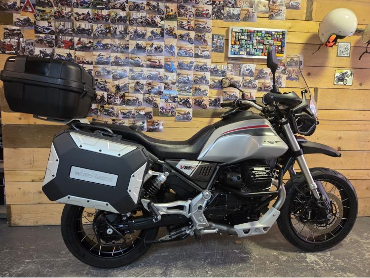 MOTO GUZZI V85 TT TRAVEL PACK   Garantie 1 an