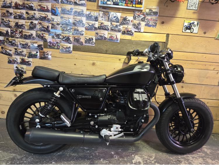 MOTO GUZZI V9 BOBBER Garantie 1an