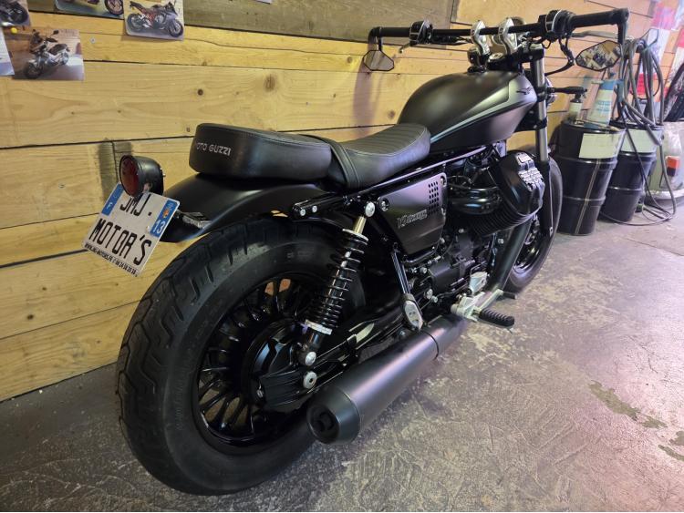 MOTO GUZZI V9 BOBBER Garantie 1an