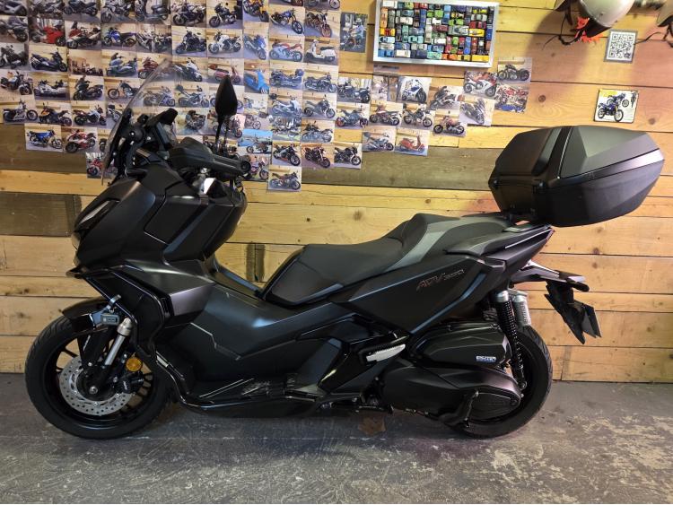 HONDA ADV 350 TOP BOX Garantie constructeur